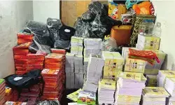 జోరుగా పాఠ్యపుస్తకాల దందా..!