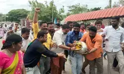 మరోసారి భద్రకాళి ఆలయం వద్ద ఉద్రిక్తత