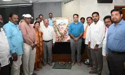 అణగారిన వర్గాల ఆత్మగౌరవానికి ప్రతీక కొమురయ్య అణగారిన వర్గాల ఆత్మగౌరవానికి ప్రతీక కొమురయ్య