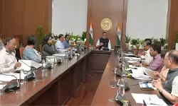 రైతులు నష్టపోవద్దు.. కలెక్టర్లకు సీఎస్ కీలక ఆదేశాలు రైతులు నష్టపోవద్దు.. కలెక్టర్లకు సీఎస్ కీలక ఆదేశాలు