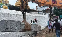 కల్వకోల్ శివాలయం వద్ద ధ్వజస్తంభం ప్రతిష్టలో అపశ్రుతి కల్వకోల్ శివాలయం వద్ద ధ్వజస్తంభం ప్రతిష్టలో అపశ్రుతి