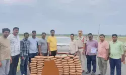 అక్రమంగా రవాణా చేస్తున్న గంజాయి పట్టివేత అక్రమంగా రవాణా చేస్తున్న గంజాయి పట్టివేత