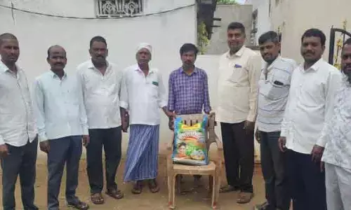 మృతుని కుటుంబానికి అండగా బోట్ల సుశీల ఎల్లయ్య ఫౌండేషన్