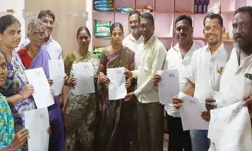 ఎన్యూమరేషన్ ఫారాల పంపిణీలో రికార్డ్.. మండలంలో 100 శాతం పూర్తి!