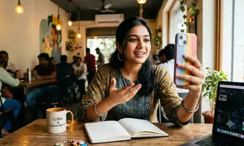 పుస్తకం నుంచి పోస్ట్‌కి.. సోషల్ మీడియా యుగంలో ‘Gen Z Memoir’ ట్రెండ్!