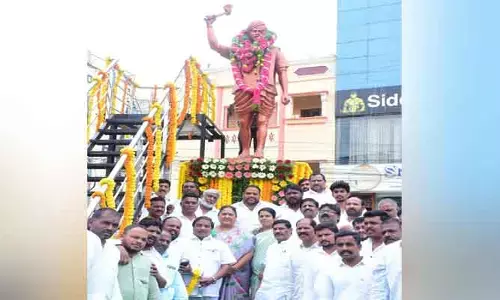దొడ్డి కొమురయ్య ఆశయాలే మనకు స్ఫూర్తి... ప్రజా సంక్షేమమే లక్ష్యం