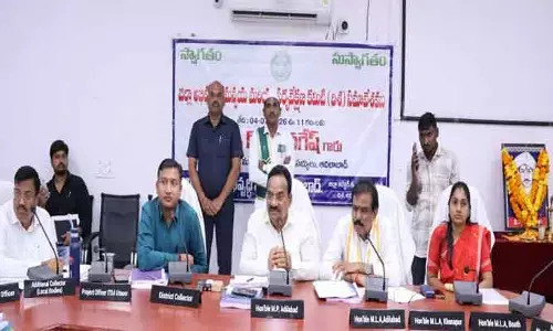 అభివృద్ధి పనుల్లో వేగం పెంచాలి..