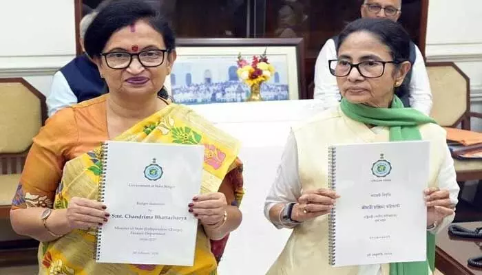 మమతా బెనర్జీకి మరో బిగ్ షాక్.. పార్టీ అధ్యక్షురాలు రాజీనామా మమతా బెనర్జీకి మరో బిగ్ షాక్.. పార్టీ అధ్యక్షురాలు రాజీనామా