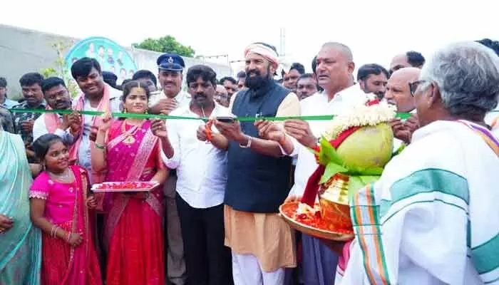 డిండి ప్రాజెక్టులు పూర్తి చేస్తాం : మంత్రి ఉత్తమ్ కుమార్ రెడ్డి డిండి ప్రాజెక్టులు పూర్తి చేస్తాం : మంత్రి ఉత్తమ్ కుమార్ రెడ్డి