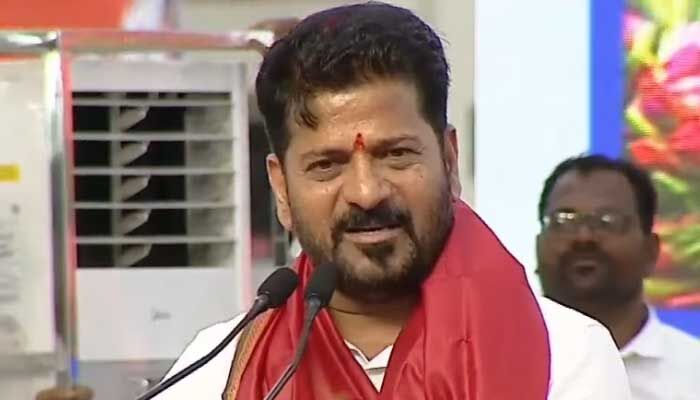 మిడ్జిల్ నాటిన మొక్క.. నేడు మహా వృక్షమైంది: CM రేవంత్ రెడ్డి భావోద్వేగ వ్యాఖ్యలు