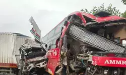 వోల్వో బస్సు, ట్రక్కు ఢీ.. ఒకరు మృతి ఇద్దరికి తీవ్ర గాయాలు వోల్వో బస్సు, ట్రక్కు ఢీ.. ఒకరు మృతి ఇద్దరికి తీవ్ర గాయాలు