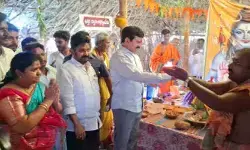 తల్లాడ మండలంలో మంత్రి పొంగులేటి విస్తృత పర్యటన తల్లాడ మండలంలో మంత్రి పొంగులేటి విస్తృత పర్యటన