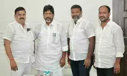డిప్యూటి సీఎం భట్టిని కలిసిన బాలు నాయక్ డిప్యూటి సీఎం భట్టిని కలిసిన బాలు నాయక్