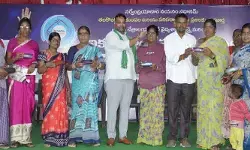 నియోజకవర్గంలోని ప్రతి పేదవాడికి ఉచితంగా కంటి ఆపరేషన్లు చేయించడమే ఐక్యత ఫౌండేషన్ లక్ష్యం నియోజకవర్గంలోని ప్రతి పేదవాడికి ఉచితంగా కంటి ఆపరేషన్లు చేయించడమే ఐక్యత ఫౌండేషన్ లక్ష్యం