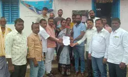 సీసీ రోడ్లు, భవన నిర్మాణాలకు నిధుల మంజూరు : మానుక సత్యం సీసీ రోడ్లు, భవన నిర్మాణాలకు నిధుల మంజూరు : మానుక సత్యం