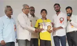 రాష్ట్రస్థాయి అథ్లెటిక్స్కు మల్లెమడుగు విద్యార్థినీలు రాష్ట్రస్థాయి అథ్లెటిక్స్కు మల్లెమడుగు విద్యార్థినీలు