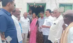 మృతి చెందిన కామ్రేడ్ రాములు భార్యకు మంత్రి ఆర్థిక సహాయం,, మృతి చెందిన కామ్రేడ్ రాములు భార్యకు మంత్రి ఆర్థిక సహాయం,,