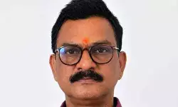 హయత్నగర్ ఎంఈవోకు రూ.5 వేల జరిమానా.. హయత్నగర్ ఎంఈవోకు రూ.5 వేల జరిమానా..