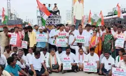 మండల అధ్యక్షుల నియామకంపై కాంగ్రెస్లో భగ్గుమన్న అసంతృప్తి మండల అధ్యక్షుల నియామకంపై కాంగ్రెస్లో భగ్గుమన్న అసంతృప్తి