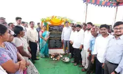 ప్రజా ప్రభుత్వంలో సంక్షేమం - అభివృద్ధి రెండింటికీ సమ ప్రాధాన్యత ప్రజా ప్రభుత్వంలో సంక్షేమం - అభివృద్ధి రెండింటికీ సమ ప్రాధాన్యత