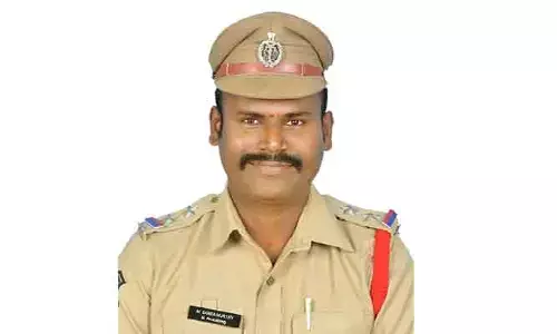 వర్షాకాలంలో ప్రజలు అప్రమత్తంగా ఉండాలి: మహదేవ్‌పూర్ ఎస్సై