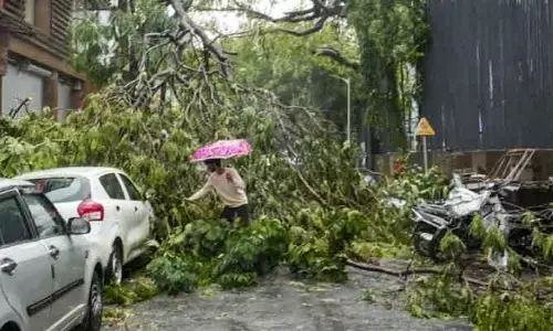 భారీ వర్షాలకు ముంబై అతలాకుతలం.. ముకేశ్ అంబానీకి తప్పిన ప్రమాదం