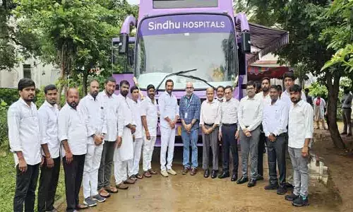 మహిళలు తప్పనిసరిగా క్యాన్సర్ పరీక్షలు చేయించుకోవాలి : ఎంపీ