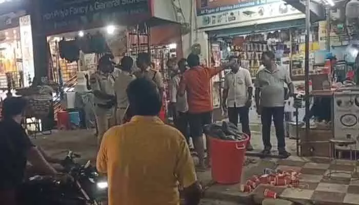 కోదాడలో ఒక్కసారిగా భారీ పేలుడు.. భయంతో పరుగులు తీసిన జనం! కోదాడలో ఒక్కసారిగా భారీ పేలుడు.. భయంతో పరుగులు తీసిన జనం!