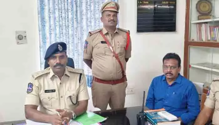 గంజాయి, సైబర్ నేరాలపై ఉక్కుపాదం గంజాయి, సైబర్ నేరాలపై ఉక్కుపాదం
