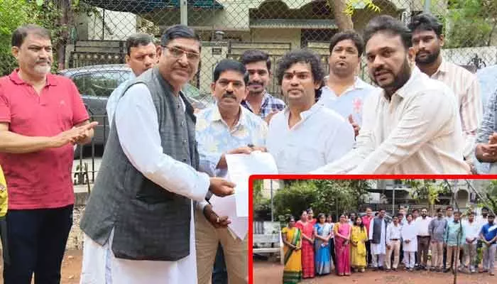 తార్నాక స్ట్రీట్ నెం.3 వెల్ఫేర్ అసోసియేషన్ అధ్యక్షుడిగా డాక్టర్ శ్రీరామ్ వెంకటేష్ ఏకగ్రీవ ఎన్నిక తార్నాక స్ట్రీట్ నెం.3 వెల్ఫేర్ అసోసియేషన్ అధ్యక్షుడిగా డాక్టర్ శ్రీరామ్ వెంకటేష్ ఏకగ్రీవ ఎన్నిక