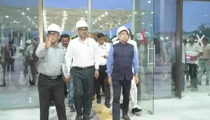 సికింద్రాబాద్ రైల్వే స్టేషన్ పునరాభివృద్ధి పనులపై రైల్వే బోర్డు చైర్మన్ సతీష్ కుమార్ సమీక్ష సికింద్రాబాద్ రైల్వే స్టేషన్ పునరాభివృద్ధి పనులపై రైల్వే బోర్డు చైర్మన్ సతీష్ కుమార్ సమీక్ష