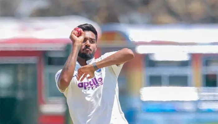 ఆరు వికెట్లతో విజృంభించిన గుర్నూర్ బ్రార్.. రెండో టెస్టులో భారత్ ‘ఏ’ ఘన విజయం ఆరు వికెట్లతో విజృంభించిన గుర్నూర్ బ్రార్.. రెండో టెస్టులో భారత్ ‘ఏ’ ఘన విజయం