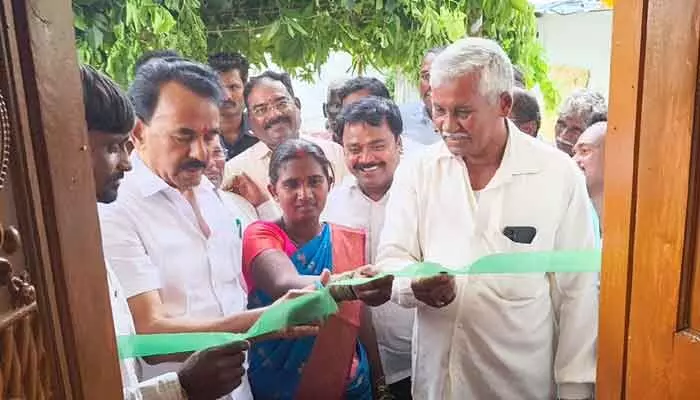 పేద ప్రజలకు గూడు కల్పించడమే ప్రజా ప్రభుత్వం లక్ష్యం: మంత్రి జూపల్లి కృష్ణారావు పేద ప్రజలకు గూడు కల్పించడమే ప్రజా ప్రభుత్వం లక్ష్యం: మంత్రి జూపల్లి కృష్ణారావు