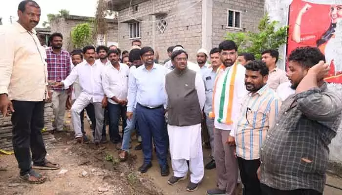 రాష్ట్రంలో ప్రతి రంగాన్ని అభివృద్ధి చేస్తూ ప్రజా పాలన సాగిస్తున్నాం రాష్ట్రంలో ప్రతి రంగాన్ని అభివృద్ధి చేస్తూ ప్రజా పాలన సాగిస్తున్నాం