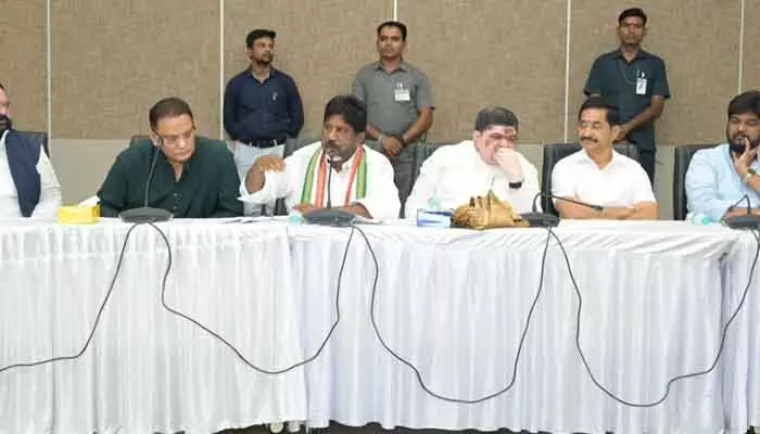 స్పెషల్ ఇంటెన్సివ్ రివిజన్ను ప్రతిష్టాత్మకంగా చేపట్టండి : డిప్యూటీ సీఎం భట్టి స్పెషల్ ఇంటెన్సివ్ రివిజన్ను ప్రతిష్టాత్మకంగా చేపట్టండి : డిప్యూటీ సీఎం భట్టి