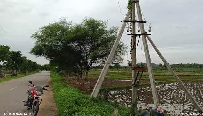 హస్తాల్పూర్లో ట్రాన్స్ఫార్మర్ల కాపర్ వైర్ల చోరీ కలకలం హస్తాల్పూర్లో ట్రాన్స్ఫార్మర్ల కాపర్ వైర్ల చోరీ కలకలం