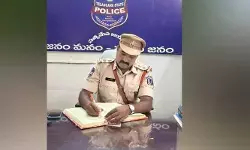 సంస్థాన్ నారాయణపురం ఎస్సైగా సీతా పాండు బాధ్యతల స్వీకరణ సంస్థాన్ నారాయణపురం ఎస్సైగా సీతా పాండు బాధ్యతల స్వీకరణ