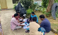 కరెంట్ పోతే జియో సిగ్నల్ కట్.. ఎస్ఐఆర్ (SIR) సర్వేకు తీవ్ర ఆటంకం కరెంట్ పోతే జియో సిగ్నల్ కట్.. ఎస్ఐఆర్ (SIR) సర్వేకు తీవ్ర ఆటంకం