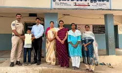 కాసుల చదువు వద్దు.. సర్కారు బడే ముద్దు.. ఆదర్శంగా నిలిచిన ఖాకీ..! కాసుల చదువు వద్దు.. సర్కారు బడే ముద్దు.. ఆదర్శంగా నిలిచిన ఖాకీ..!