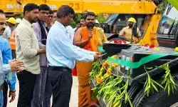 ఉత్పత్తి లక్ష్యాల సాధనకు భద్రతతో కూడిన సమష్టి కృషి అవసరం