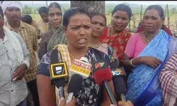 వీళ్లు మమ్మల్ని బతకనిస్తారా.. చంపేస్తారా..? వీళ్లు మమ్మల్ని బతకనిస్తారా.. చంపేస్తారా..?