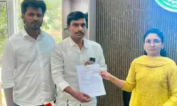 సీసీ రోడ్డు నిర్మాణానికి నిధులు మంజూరు చేయాలని వినతి సీసీ రోడ్డు నిర్మాణానికి నిధులు మంజూరు చేయాలని వినతి