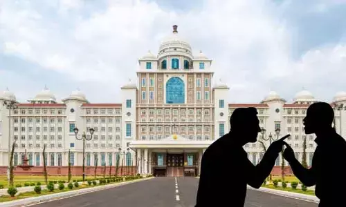 సెక్రటేరియట్‌లో సివిల్ సర్వెంట్స్ వార్: ఐఏఎస్ Vs నాన్-ఐఏఎస్!