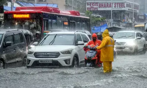 మహారాష్ట్రను ముంచెత్తిన వర్షం.. 13 మంది మృతి