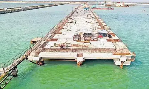 జువ్వలదిన్నె ఫిషింగ్ హార్బర్ నిర్వహణకు ప్రతిపాదనల ఆహ్వానం : మంత్రి జనార్దన్ రెడ్డి
