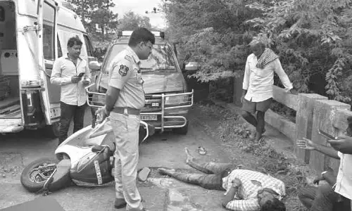 కొండగట్టు దర్శనం ముగించుకుని వస్తుండగా ప్రమాదం