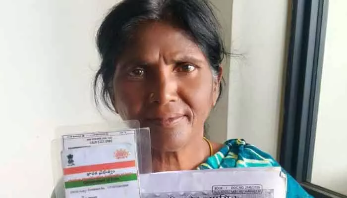 ఇల్లు రాయించుకొని అడ్డం తిరిగిన ప్రబుద్ధుడు... ఇల్లు రాయించుకొని అడ్డం తిరిగిన ప్రబుద్ధుడు...