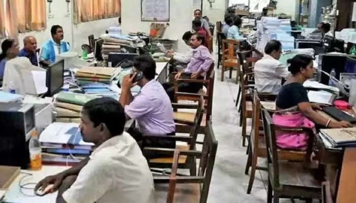 ఉద్యోగుల బదిలీలపై నిషేధం.. జీవో జారీ ఉద్యోగుల బదిలీలపై నిషేధం.. జీవో జారీ