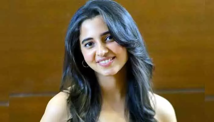 ప్రీతి అస్రాని సినిమా రిలీజ్ డేట్ అప్డేట్.. ప్రతి రంగు ఒక కథను చెబుతుందంటూ వీడియో రిలీజ్ ప్రీతి అస్రాని సినిమా రిలీజ్ డేట్ అప్డేట్.. ప్రతి రంగు ఒక కథను చెబుతుందంటూ వీడియో రిలీజ్