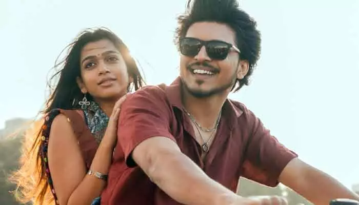 ఊహకే అందని ‘రోమాంచకం’.. సందీప్ రెడ్డి వంగా సినిమా గ్లింప్స్ రిలీజ్ ఊహకే అందని ‘రోమాంచకం’.. సందీప్ రెడ్డి వంగా సినిమా గ్లింప్స్ రిలీజ్